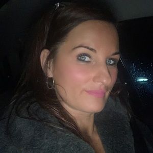 Meet your Posher, Lia